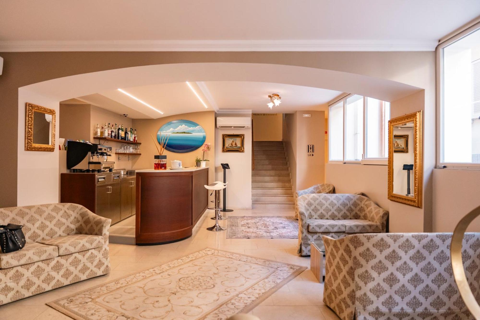 Hotel Rosa 4*